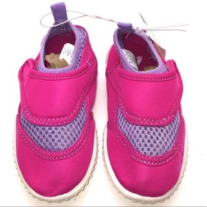 NWT - Kids Water Pool River Beach Shoes